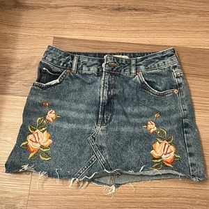 Topshop Moto High Waist Floral Embroidered Denim Mini Skirt US size 6P